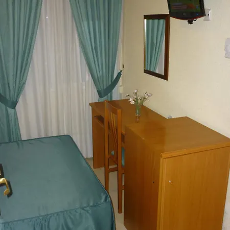 Hotel Tuto 3*