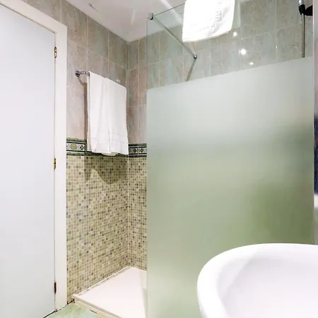 Tuto Hotel
