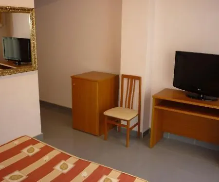 Tuto Hotel 3*